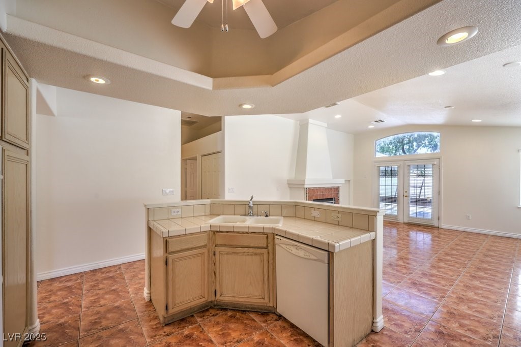9036 Dove River Road Property Photo 14