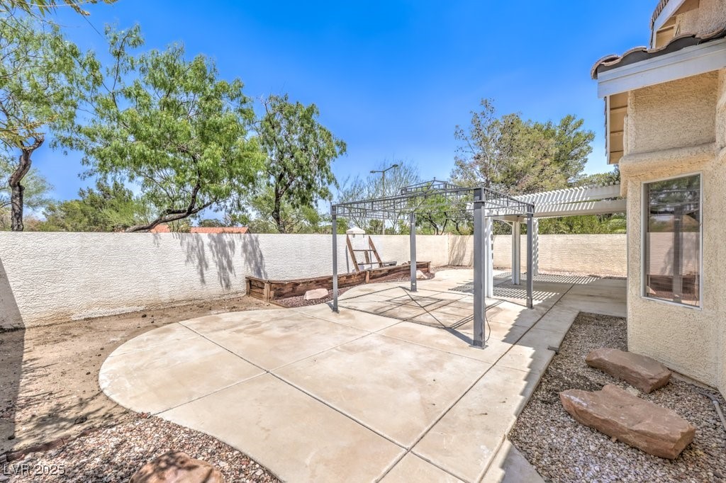 9036 Dove River Road Property Photo 35