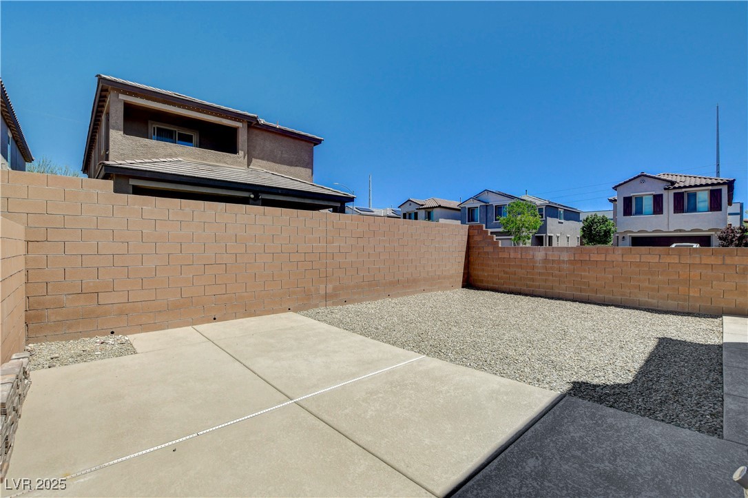 4240 Spring Storm Avenue Property Photo 6