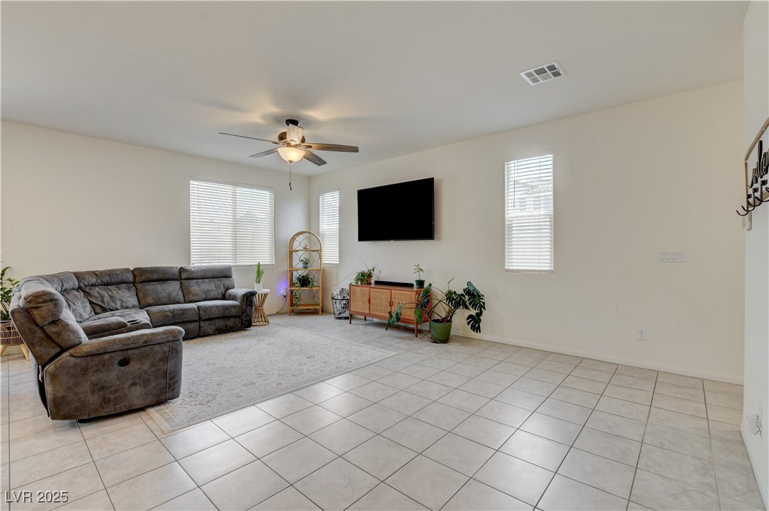 4240 Spring Storm Avenue Property Photo 12