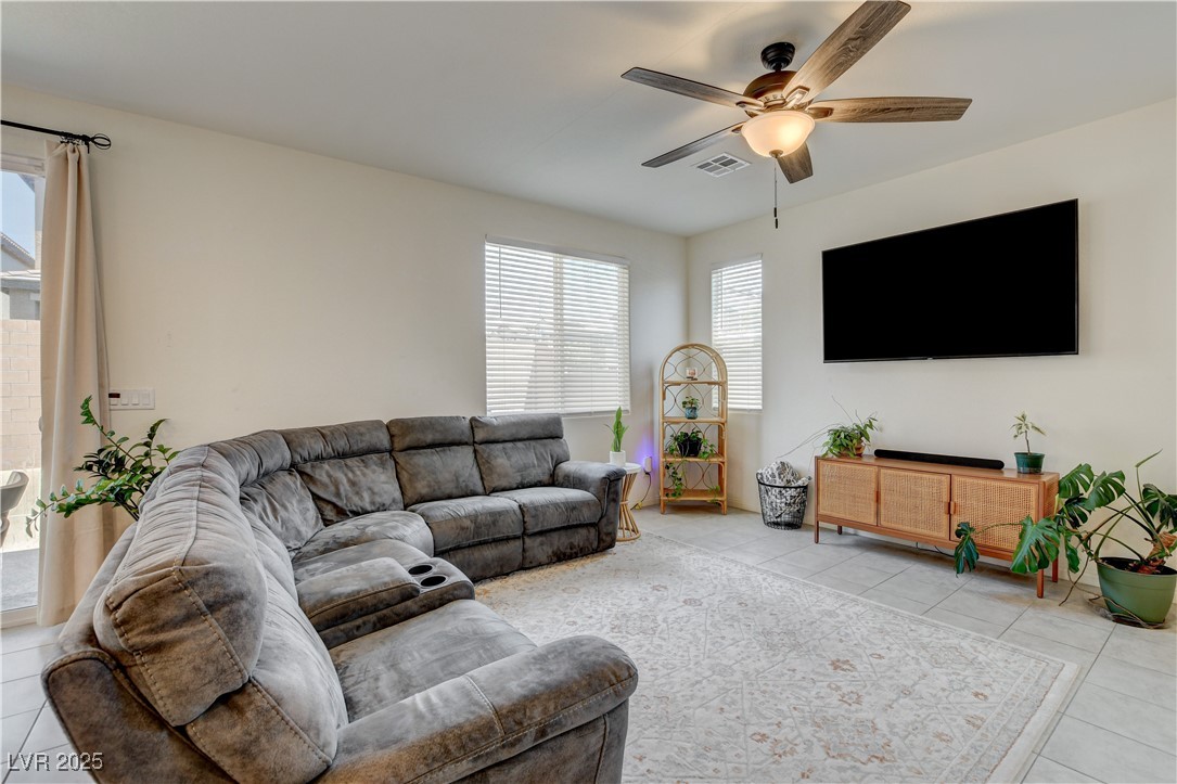 4240 Spring Storm Avenue Property Photo 13