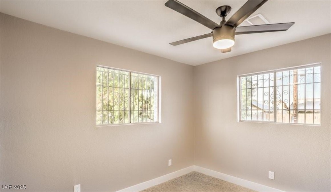 1820 Yale Street Property Photo 9