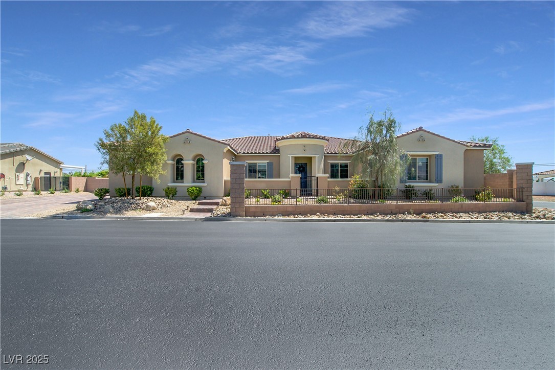 5812 Shangri La Night Court Property Photo 1