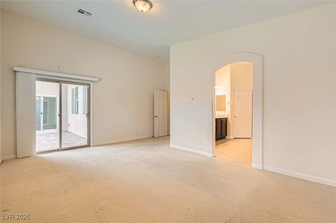 9252 Oxbow Lake Avenue Property Photo 8