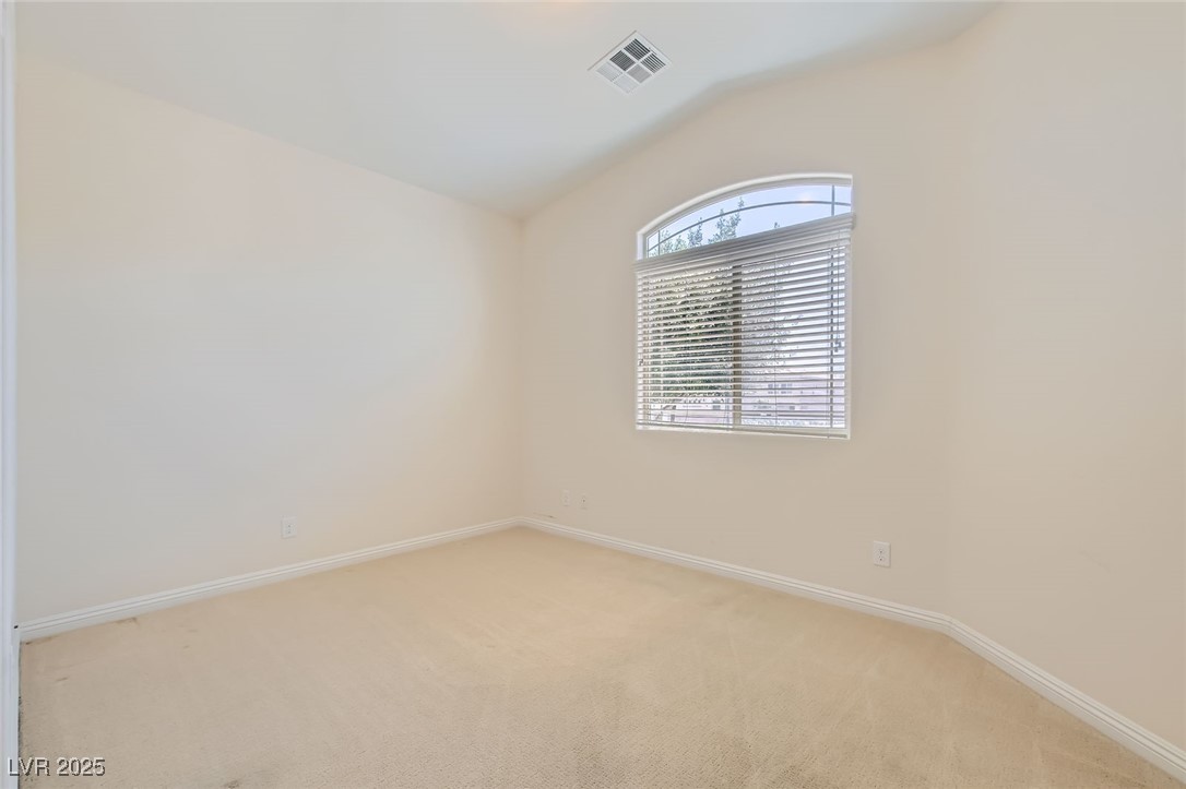 9252 Oxbow Lake Avenue Property Photo 11