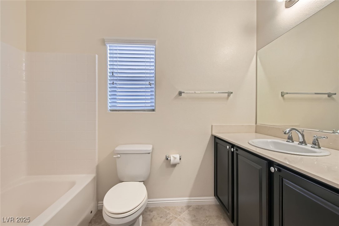 9252 Oxbow Lake Avenue Property Photo 12
