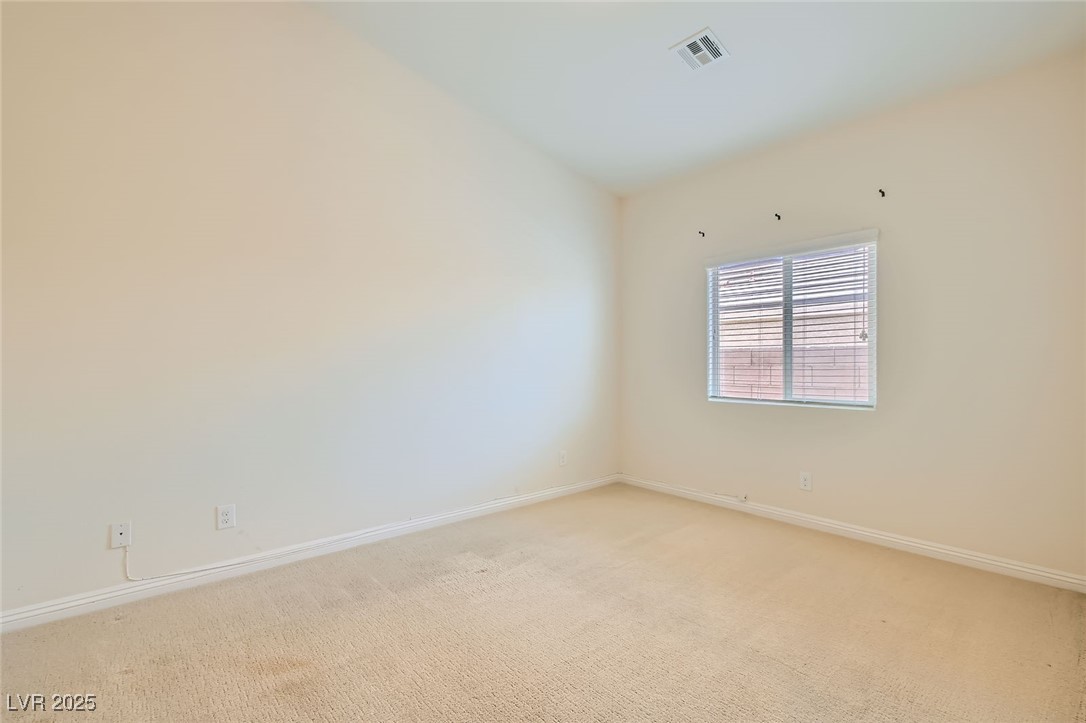 9252 Oxbow Lake Avenue Property Photo 13