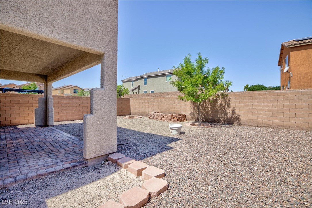 1037 Water Cove Street Property Photo 11