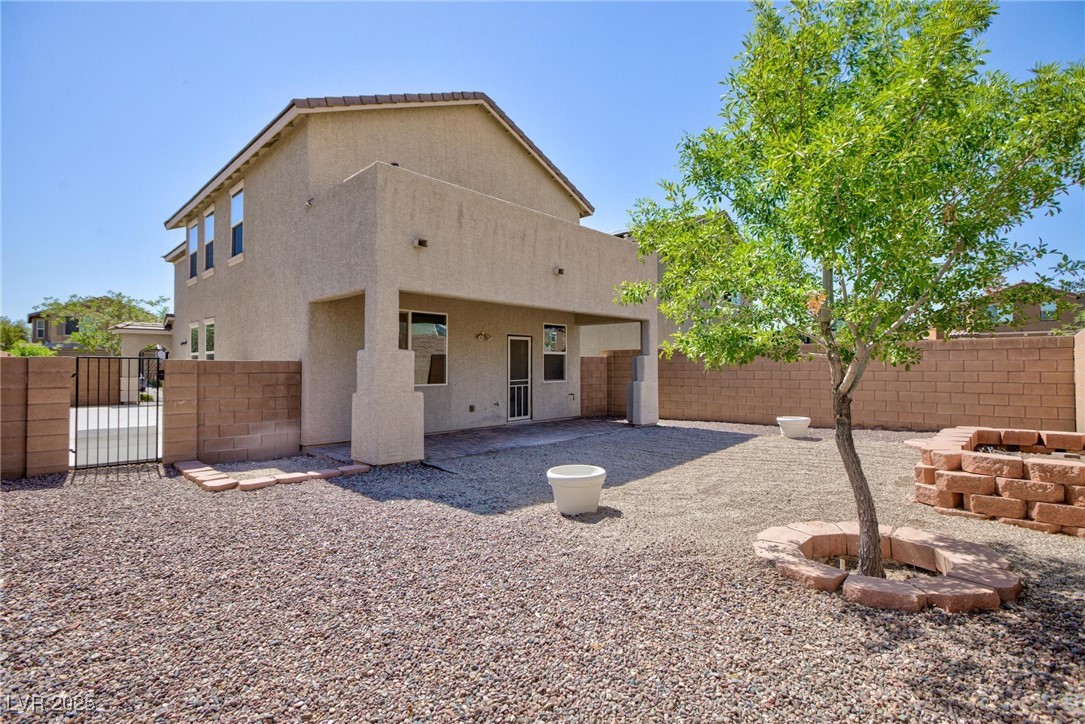 1037 Water Cove Street Property Photo 12
