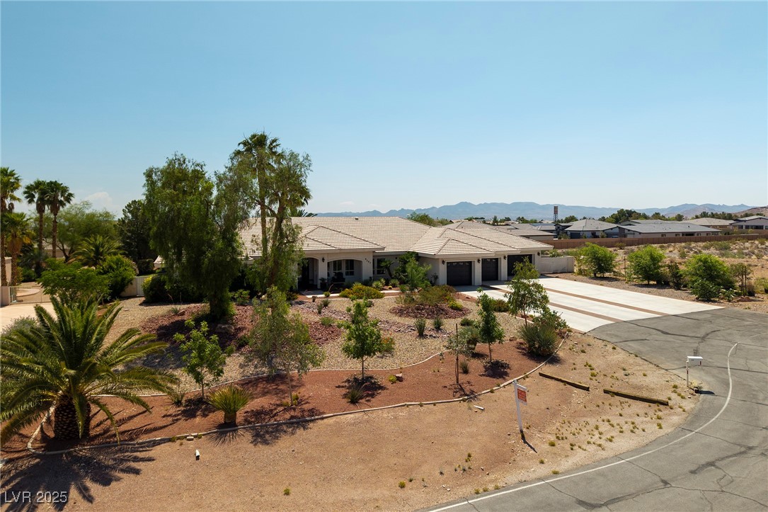 8290 Gagnier Boulevard Property Photo 3