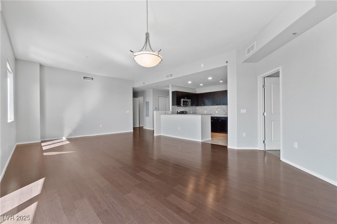 8255 Las Vegas Boulevard 1819 Property Photo 5