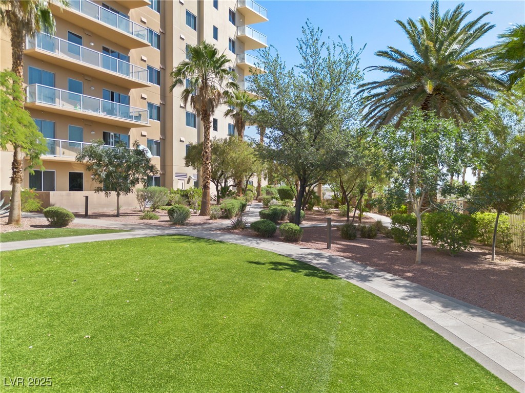 8255 Las Vegas Boulevard 1819 Property Photo 30