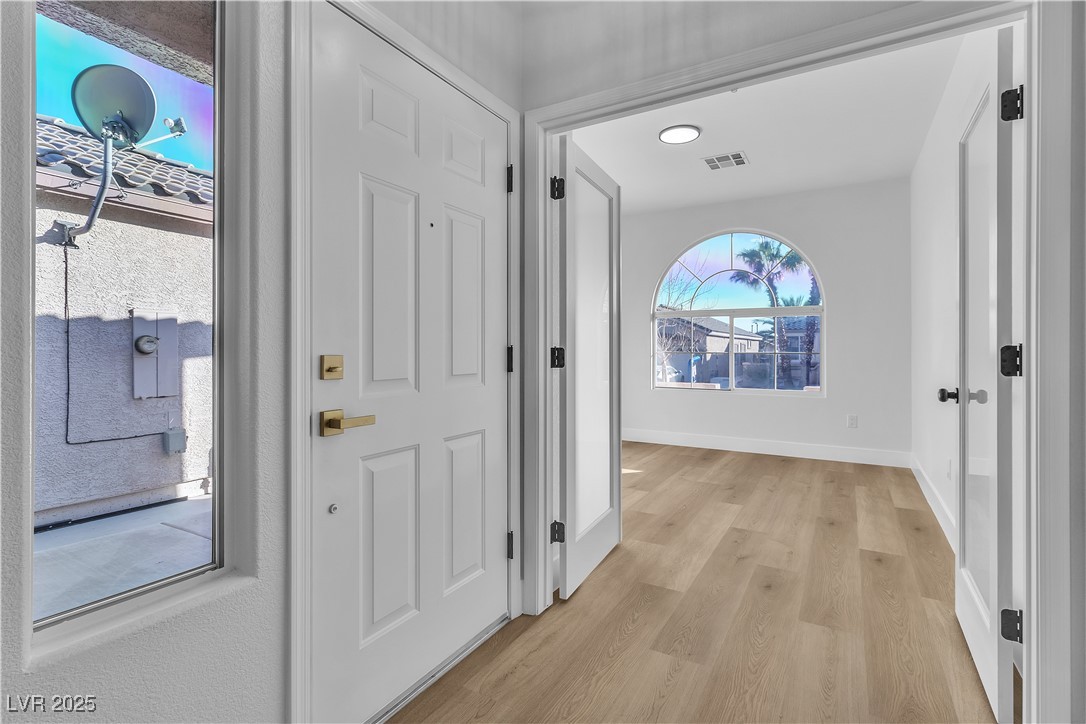 10200 Wood Work Lane Property Photo 2