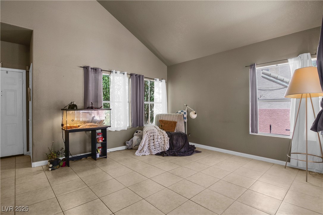 2500 Cortina Avenue Property Photo 7
