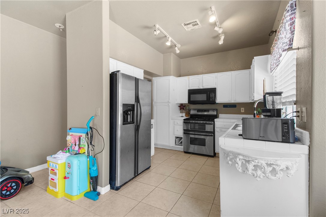2500 Cortina Avenue Property Photo 14
