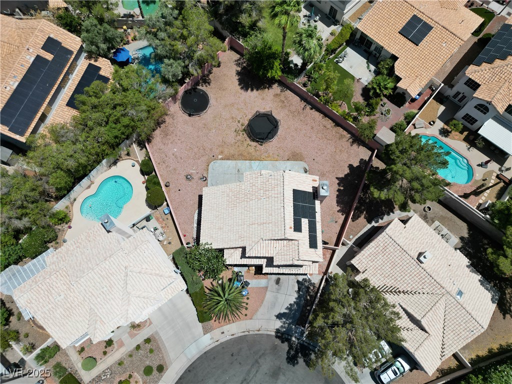 2500 Cortina Avenue Property Photo 38