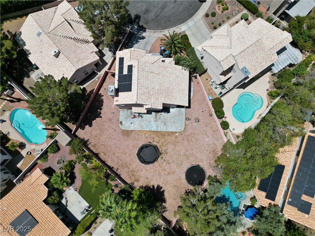 2500 Cortina Avenue Property Photo 40