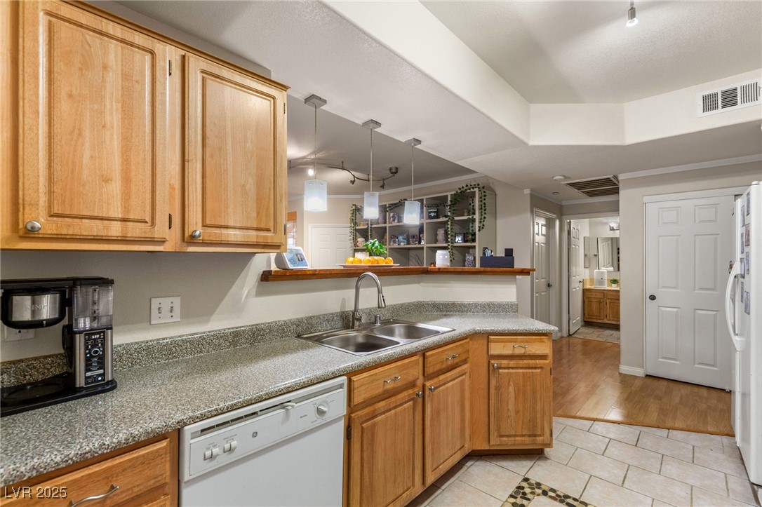 5855 Valley Drive 1080 Property Photo 15