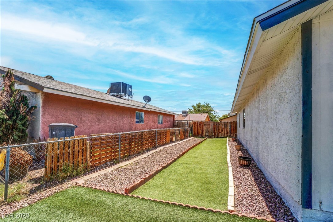 4432 Ash Avenue Property Photo 4