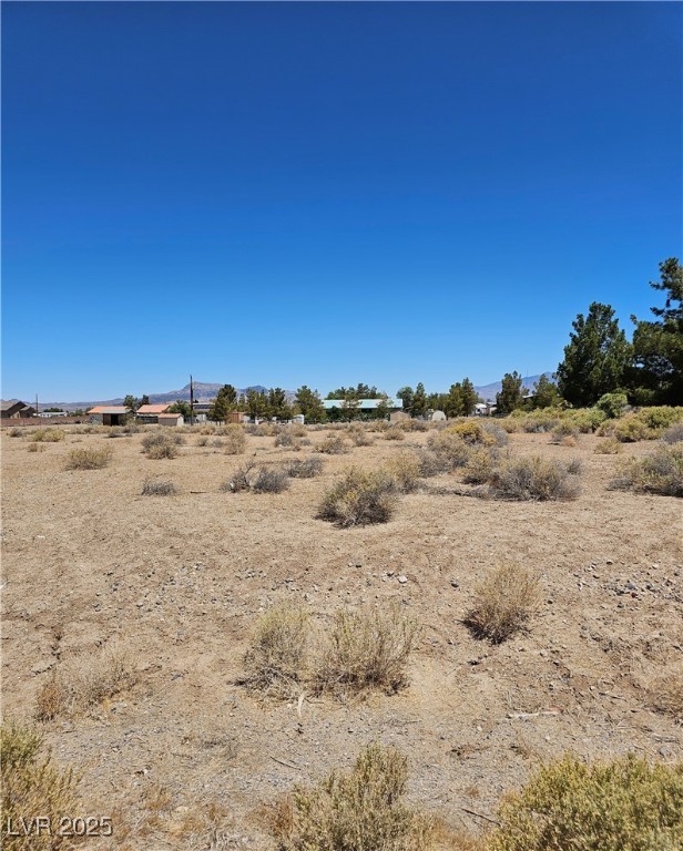 1280 Huckleberry Property Photo 2