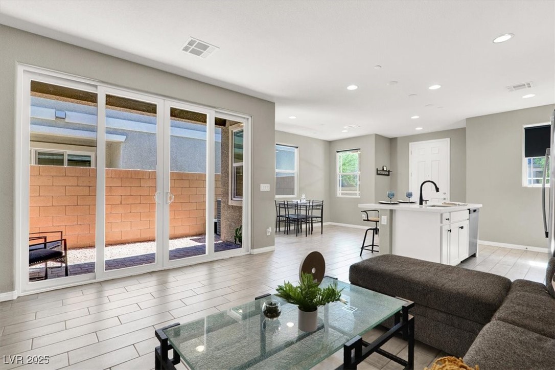 4533 Queens Hill Street Property Photo 1