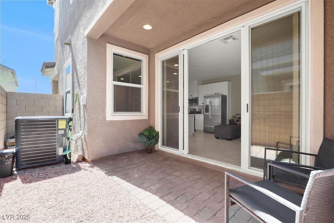 4533 Queens Hill Street Property Photo 13