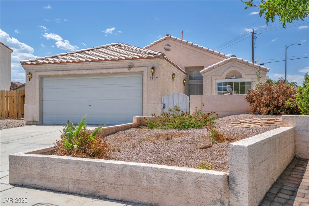 5139 Zapata Lane Property Photo 3