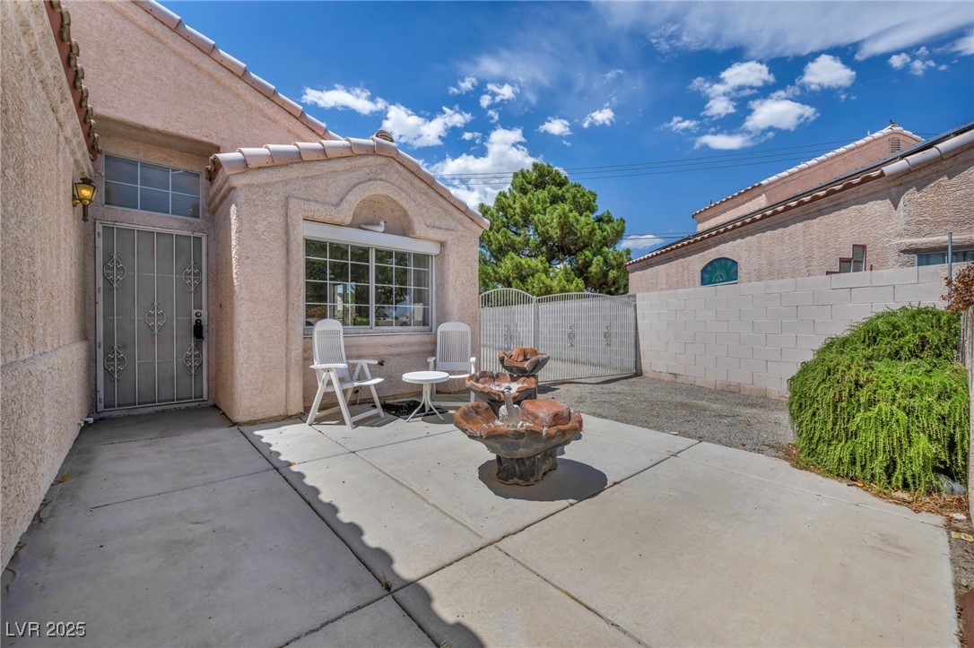 5139 Zapata Lane Property Photo 7