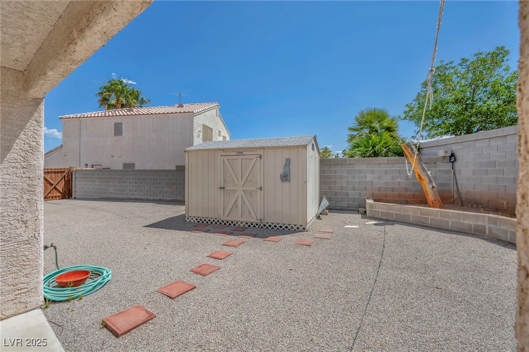5139 Zapata Lane Property Photo 23