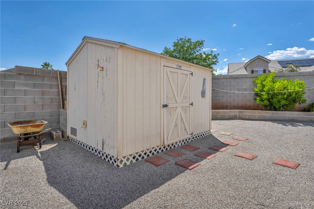 5139 Zapata Lane Property Photo 24