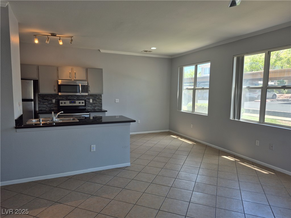 2900 Sunridge Heights Parkway 418 Property Photo 8