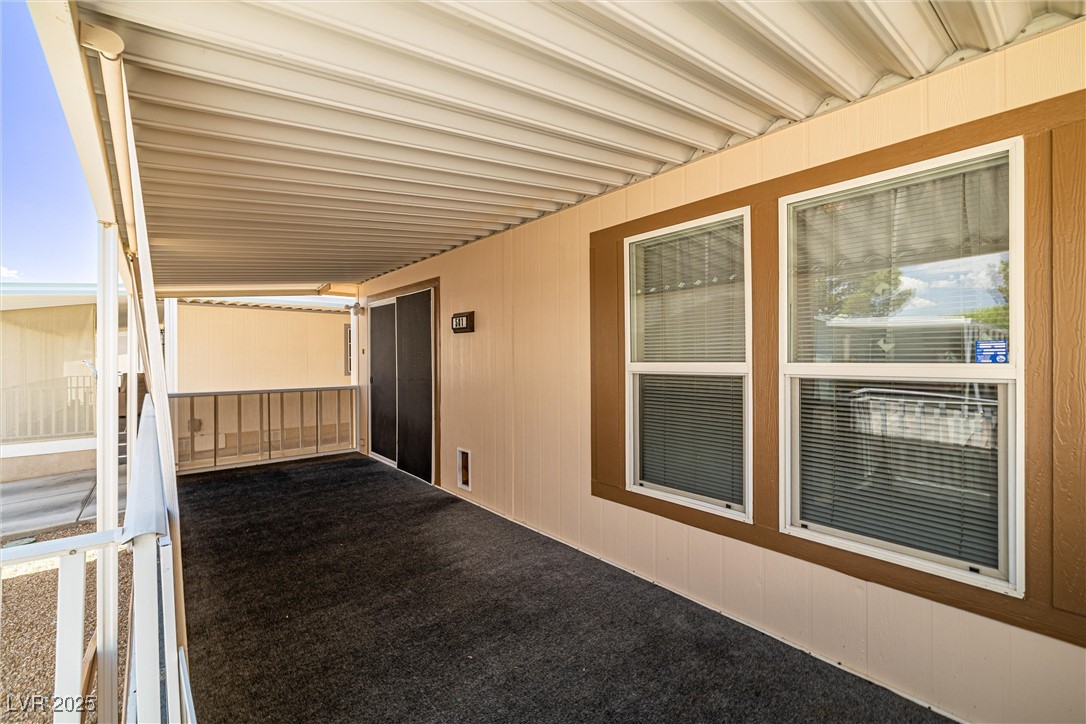 581 Montecito Drive Property Photo 7