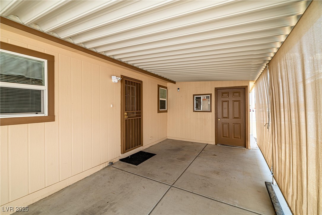 581 Montecito Drive Property Photo 9