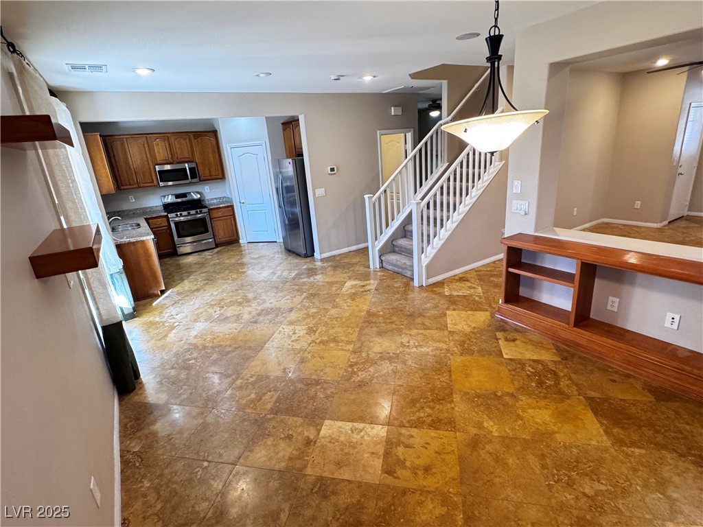 5361 Candlespice Way Property Photo 8
