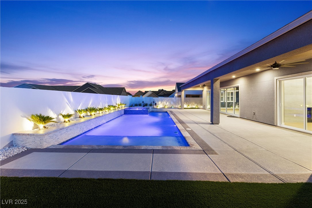 8840 Harvest Sunset Street Property Photo 4