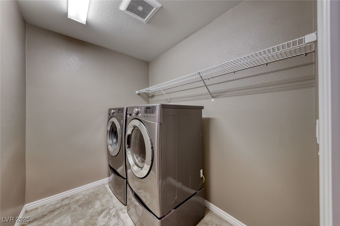 928 Riverlawn Place Property Photo 38
