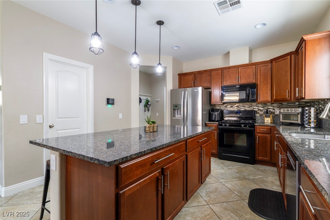 7652 Silver Baron Road Property Photo 11