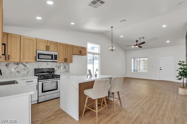 4911 Rancho Domingo Court Property Photo 4