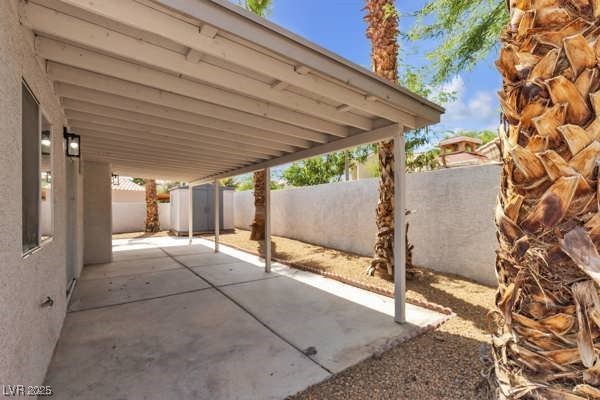 4911 Rancho Domingo Court Property Photo 16