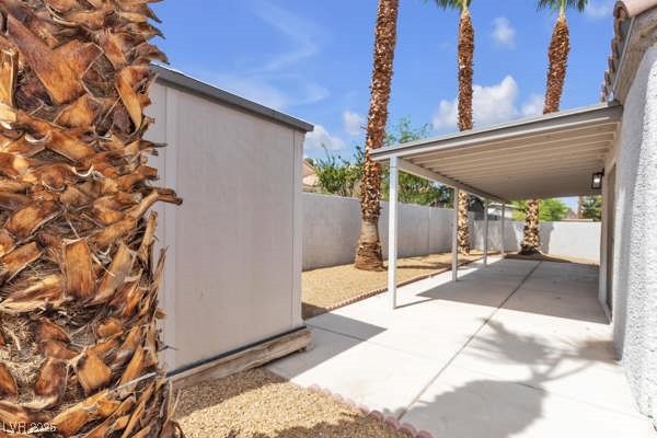 4911 Rancho Domingo Court Property Photo 17