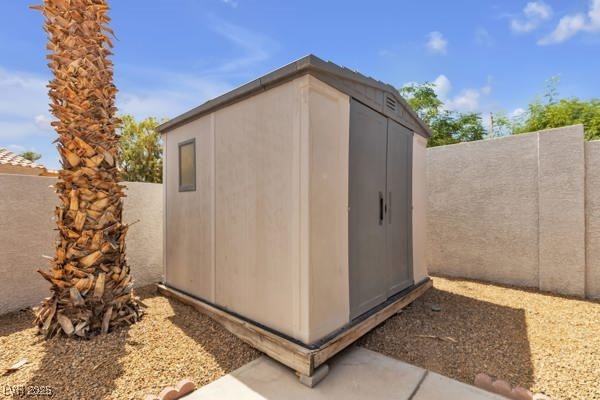 4911 Rancho Domingo Court Property Photo 19
