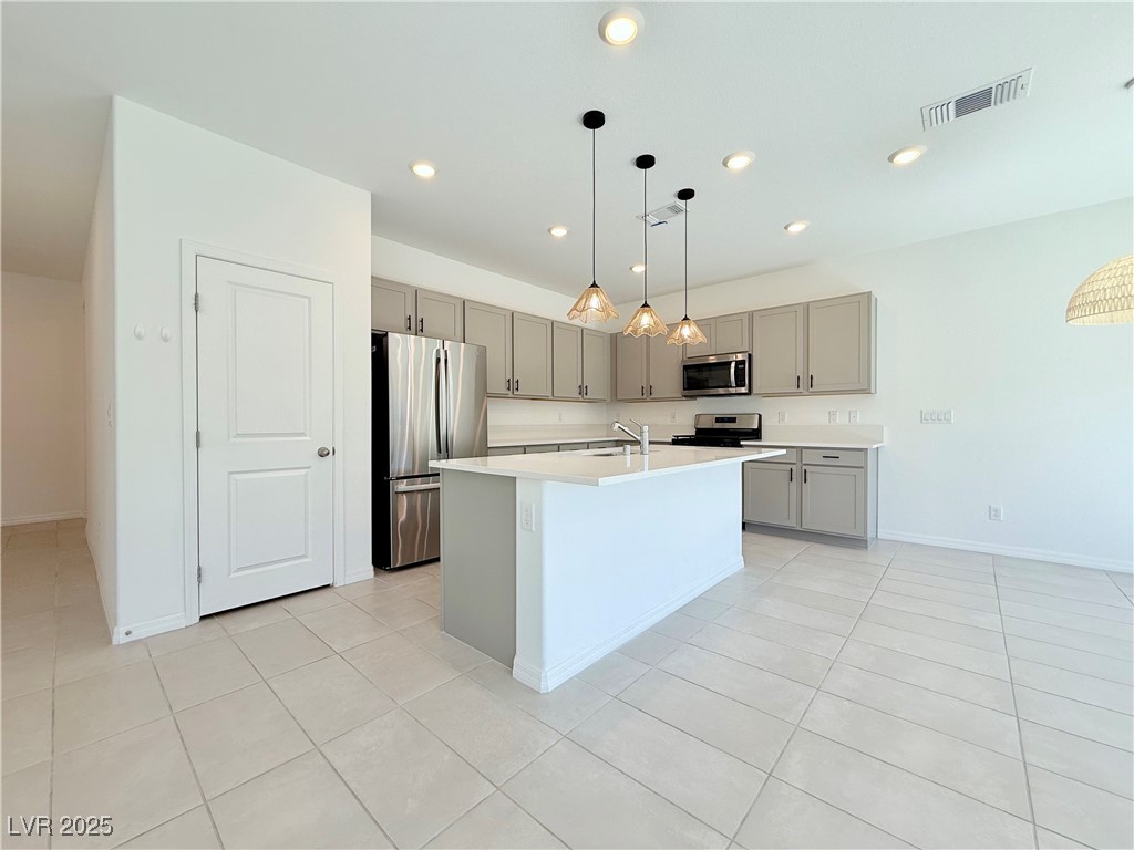 7934 Texas Hills Street Property Photo 3
