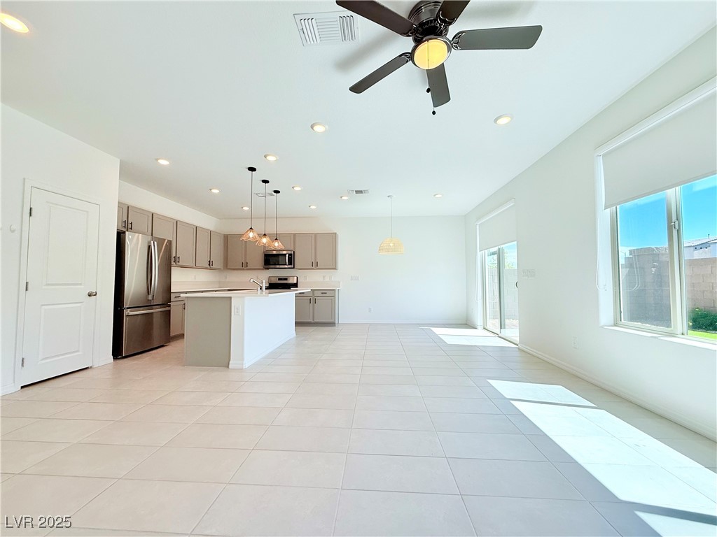 7934 Texas Hills Street Property Photo 4