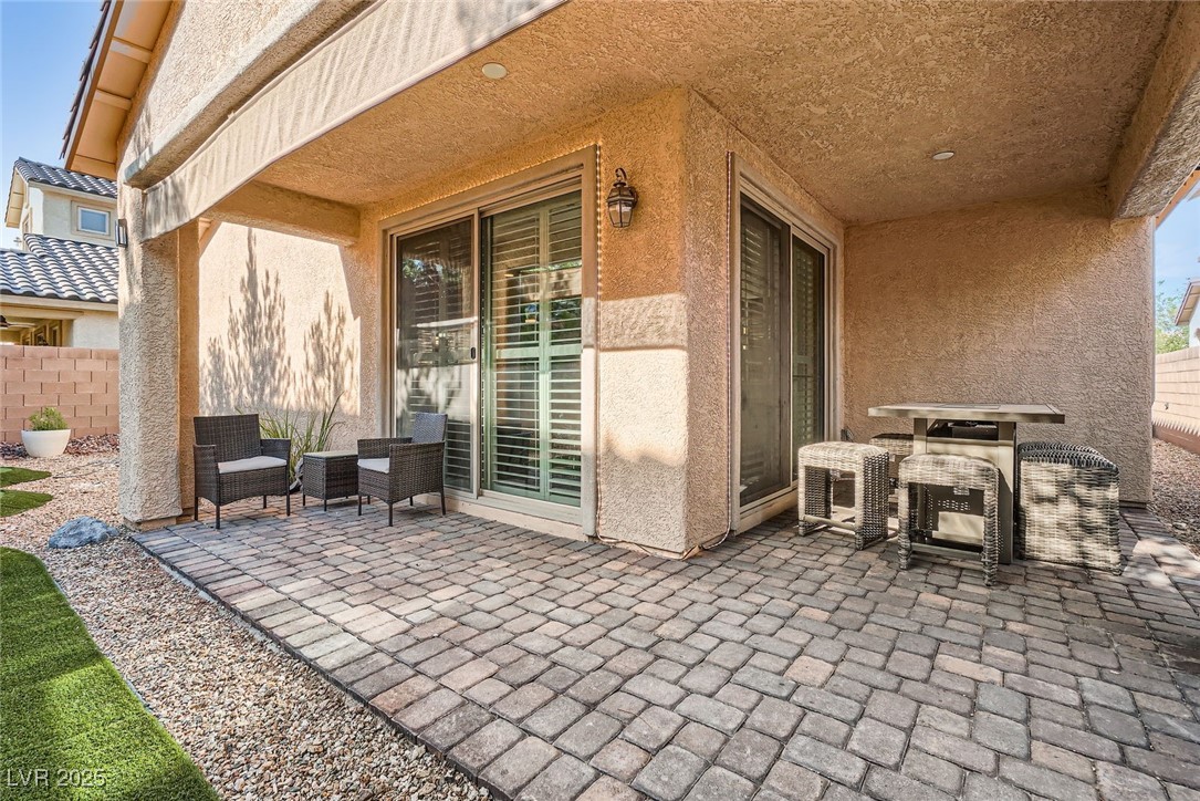 6233 Canterbury Field Road Property Photo 23