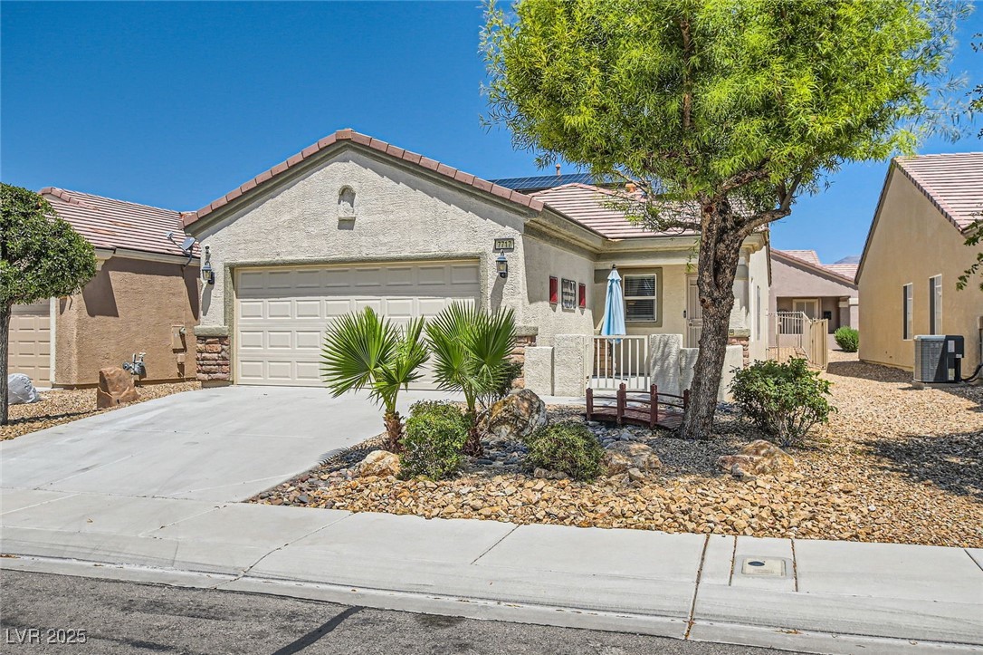 7717 Pine Warbler Way Property Photo 3
