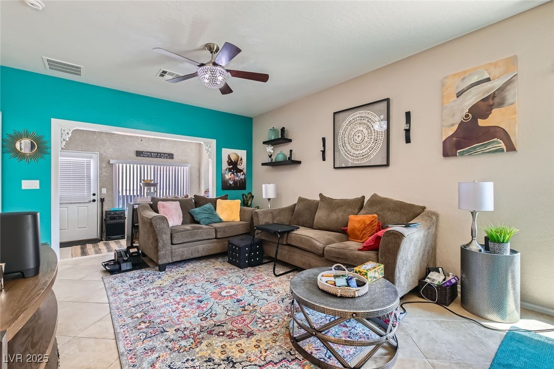 7717 Pine Warbler Way Property Photo 4