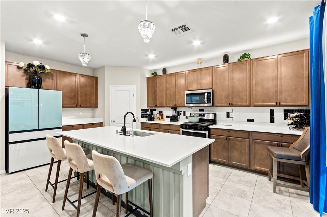 7502 Lush Oasis Avenue Property Photo 15