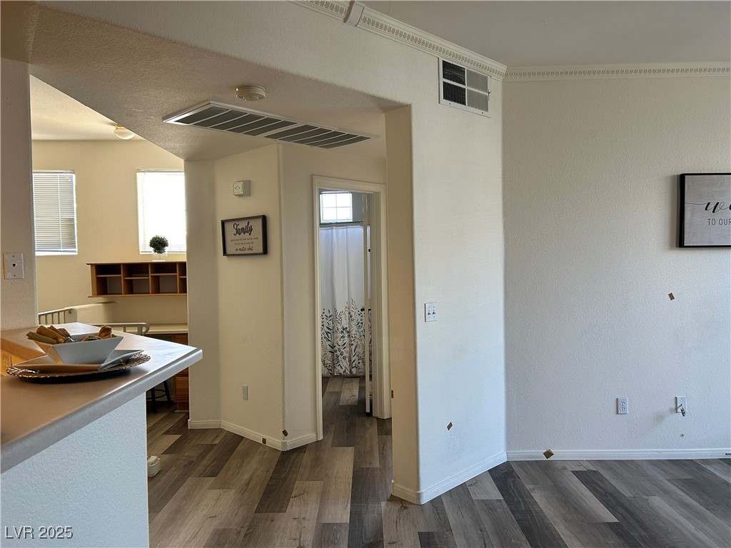 5855 Valley Drive 2092 Property Photo