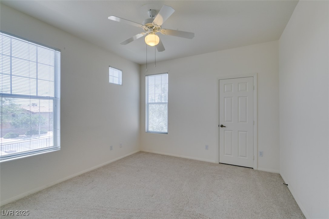 5855 Valley Drive 2092 Property Photo 9