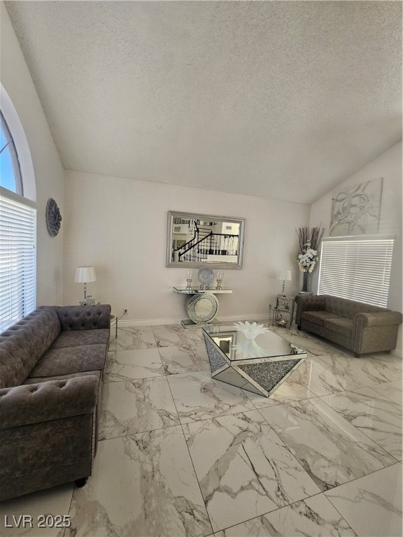 2913 Domino Way Property Photo 4
